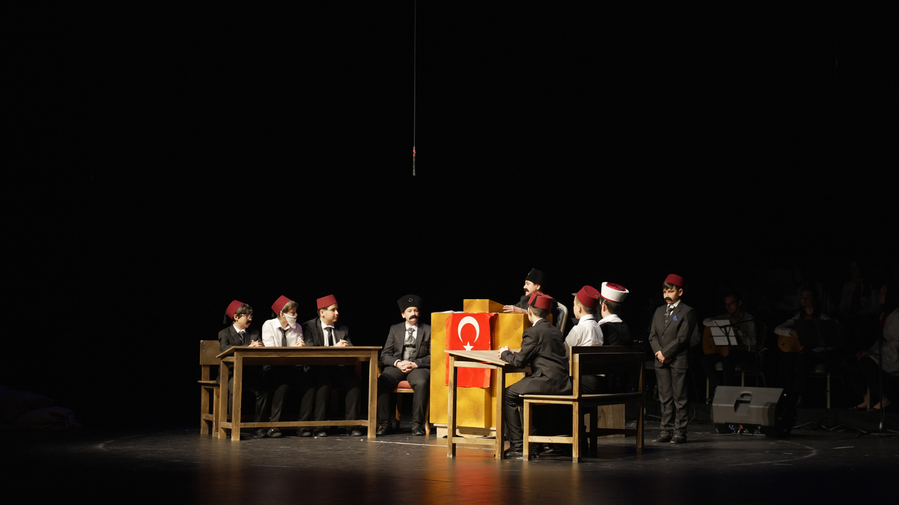 Bilgehane öğrencilerinden tiyatro oyunu