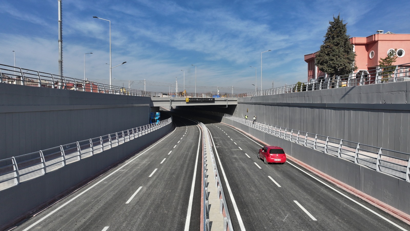 Taşköprü Alt Geçidi kısmi olarak açıldı