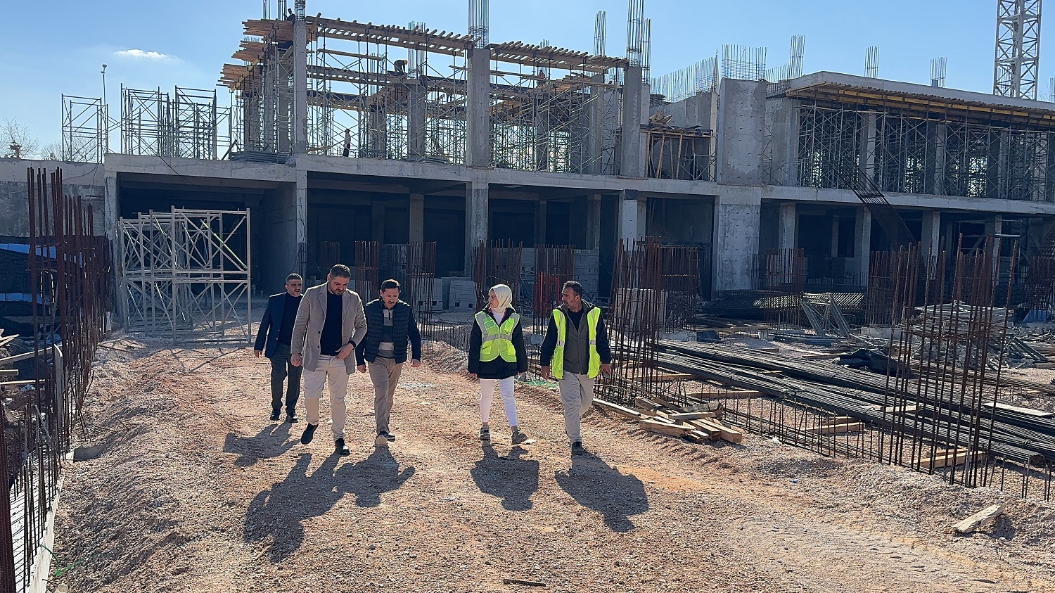 Karatay Spor Merkezi'nin yapımı sürüyor