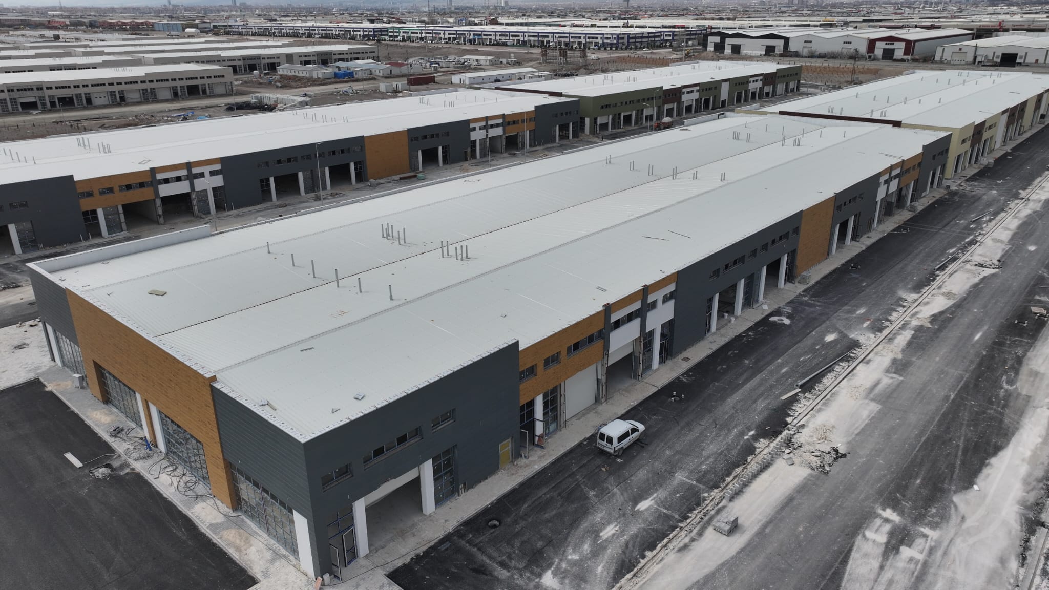 Yeni sanayi sitesi inşaatı sürüyor