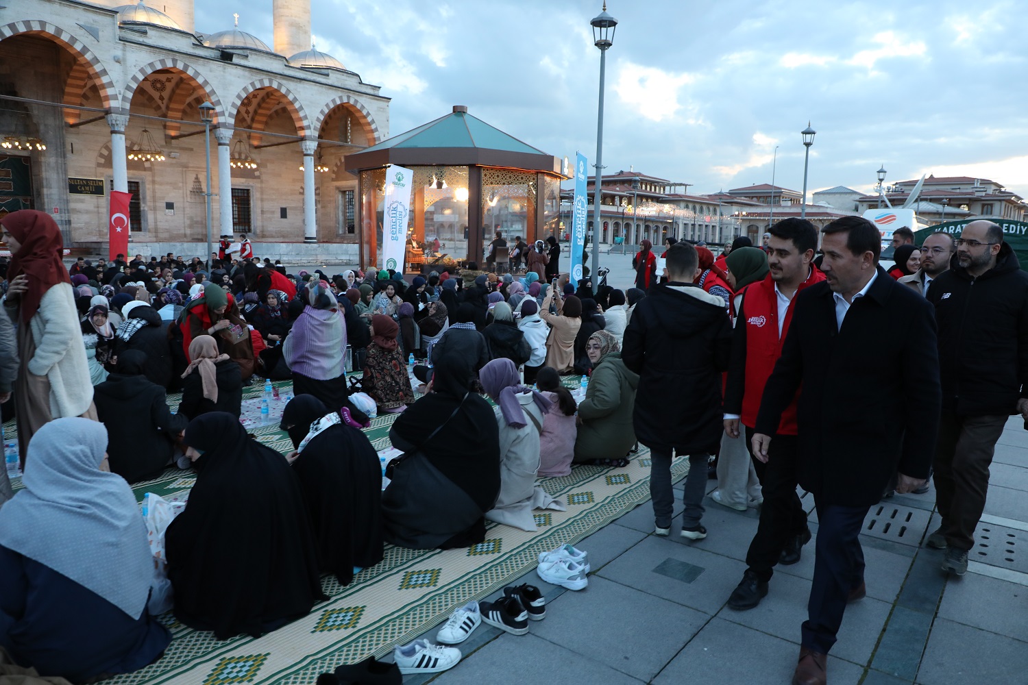 Konya'da Kudüs için birlik iftarı