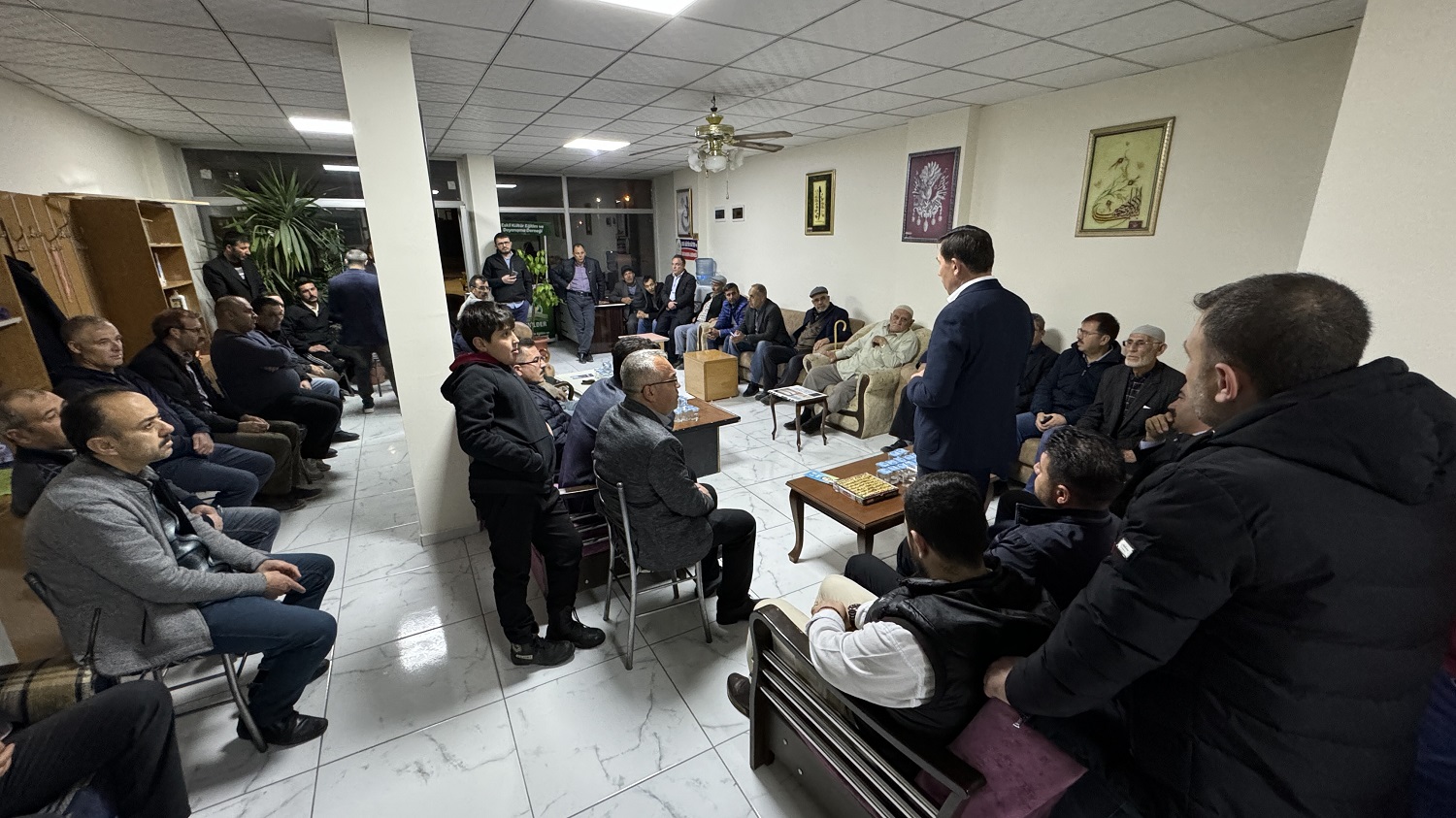 Kılca hemşehri derneklerini unutmuyor
