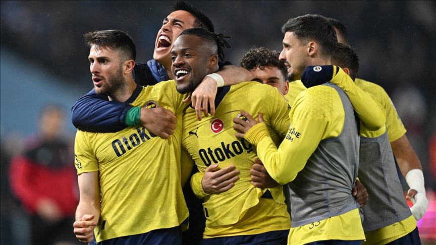 Fenerbahçe, Trabzonspor'u 3-2 yendi