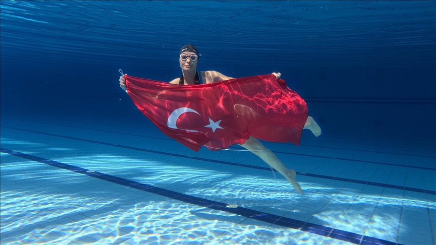 Tek nefeste 191 metre daldı