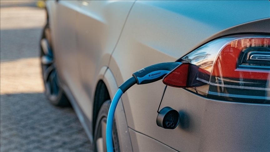 Elektrikli otomobillerdeki riske dikkat