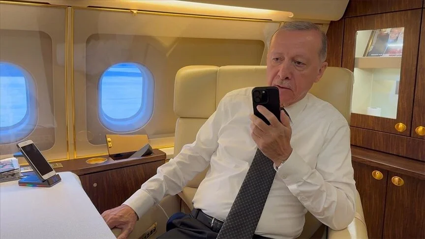 Türk genci telefonla aradı