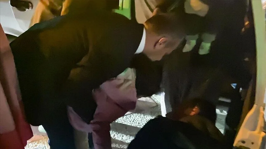 Milletvekili Heimlich manevrasıyla çocuğu kurtardı