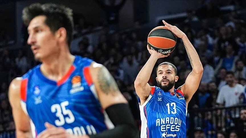 Anadolu Efes, yarın Baskonia Vitoria-Gasteiz'i ağırlayacak