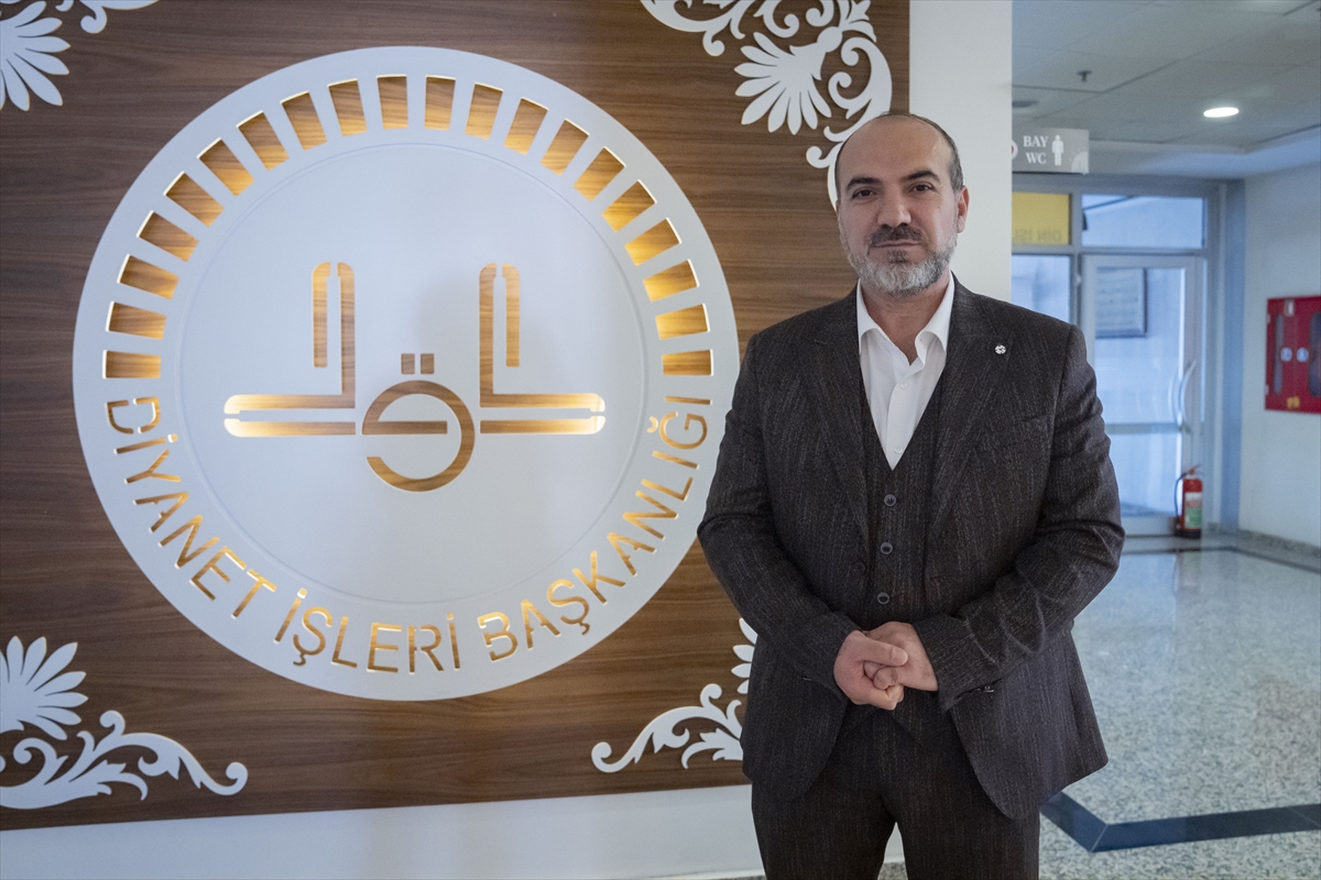 "Alo Fetva Hattı"na günde 13 binden fazla soru geliyor