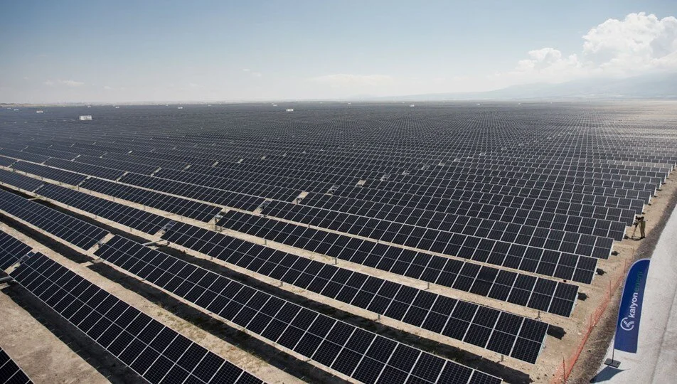 Güneş enerjisi kurulu gücü 12 bin megavatı aştı