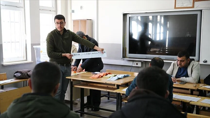 32 ildeki oy verme işlemi sona erdi