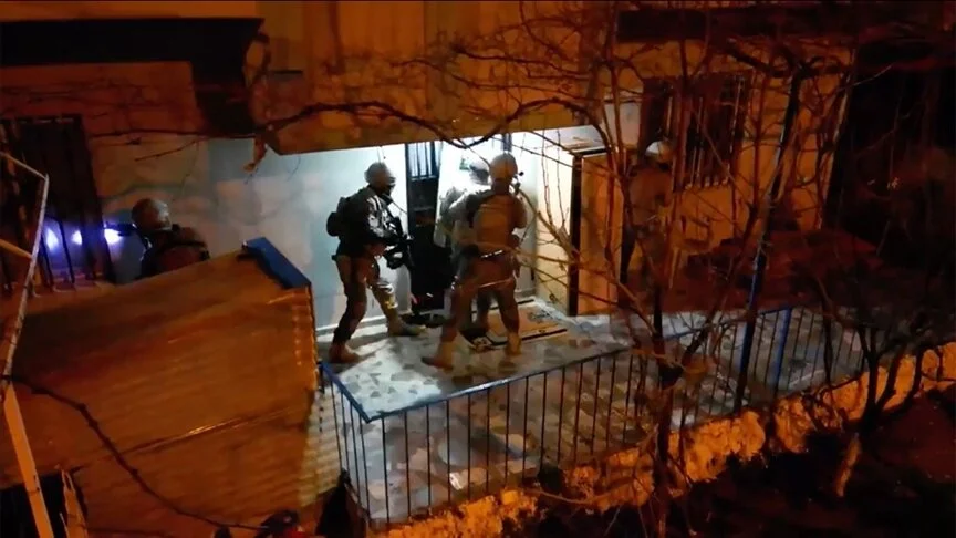 14 ilde kanunsuz sokak eylemi gözaltıları