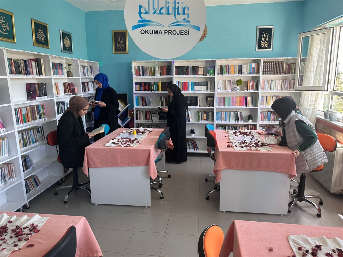 Esra öğretmenin hayalini gerçekleştirdiler