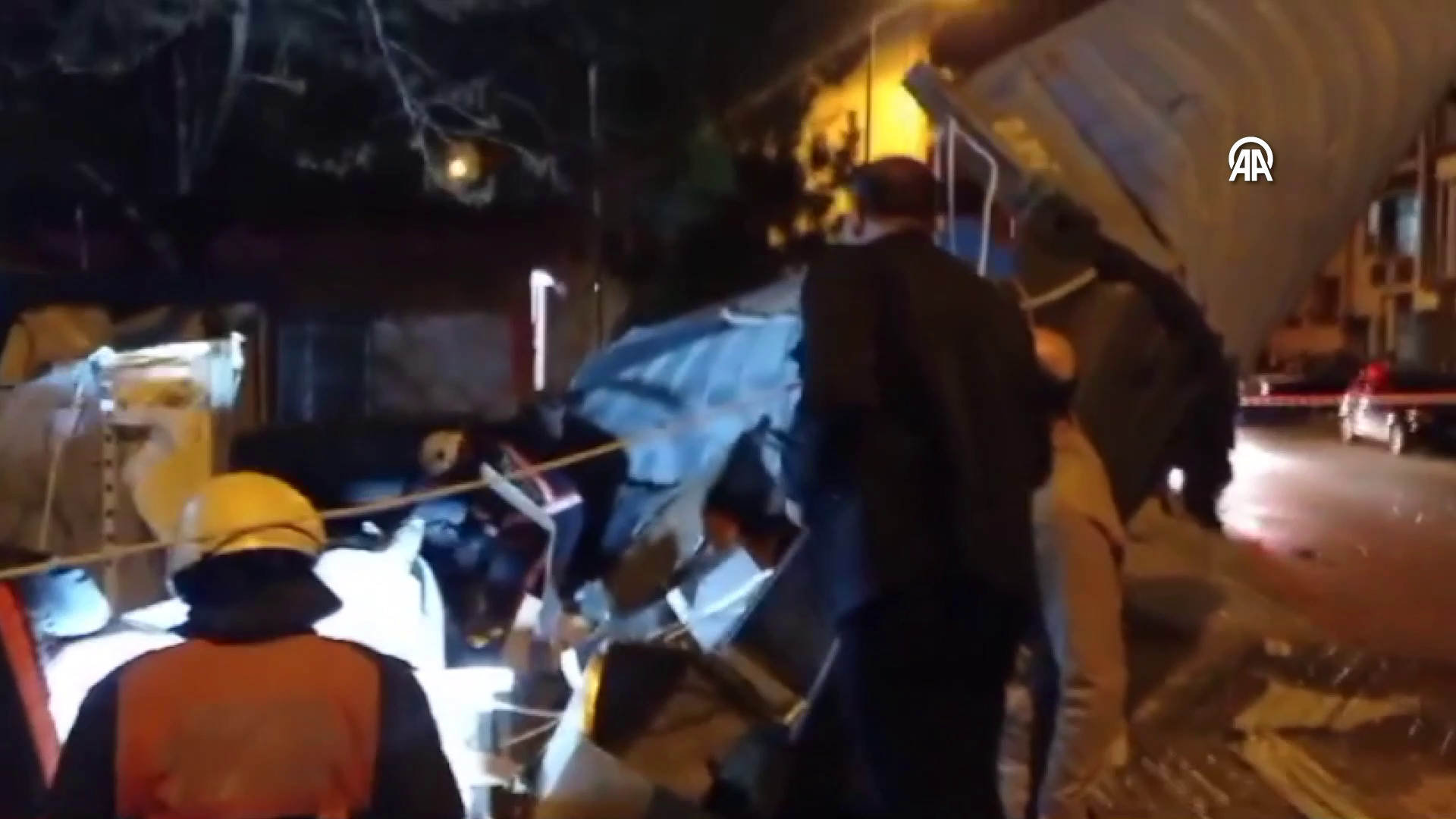 Yemek pişirilen konteynerde tüp patladı