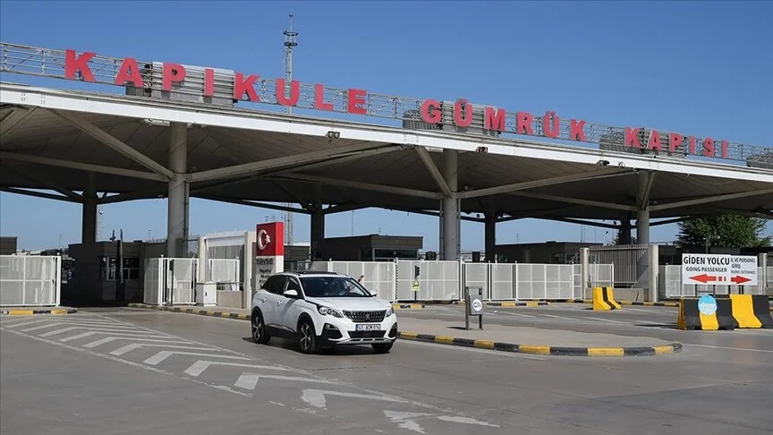 Sınır kapılarında bayram yoğunluğu