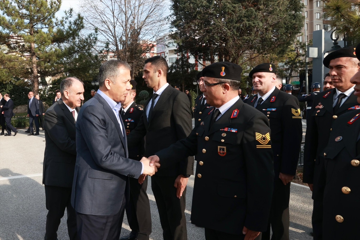 Yerlikaya Jandarma ile bayramlaştı