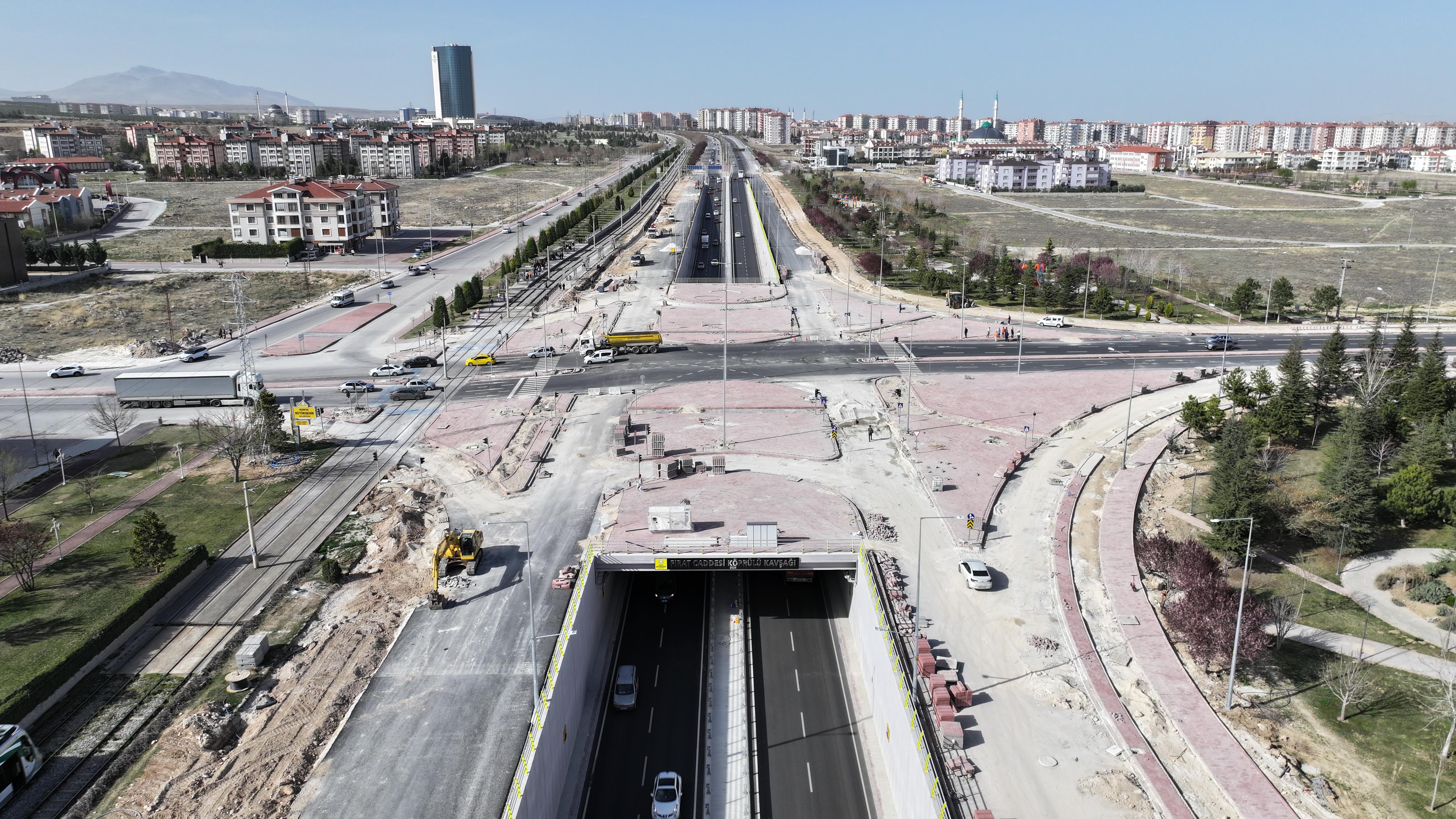 Köprülü kavşak tamamen hizmete giriyor