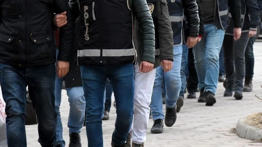 4 ilde FETÖ operasyonu