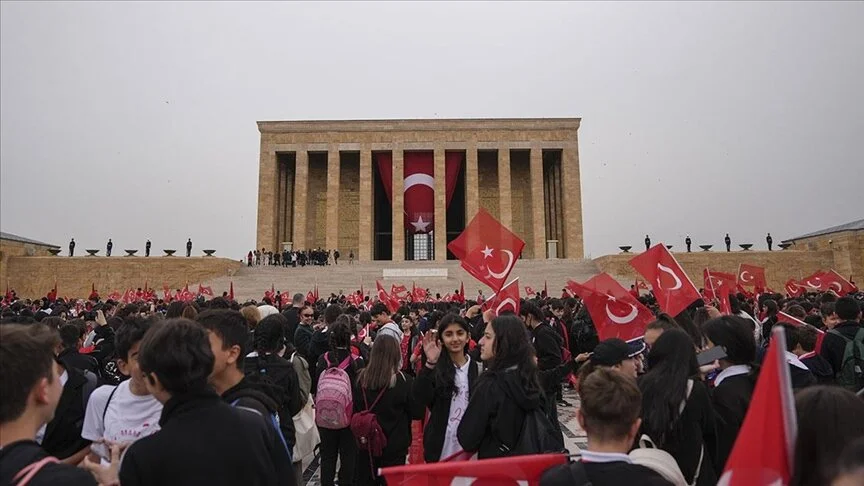 Bugün 23 Nisan Ulusal Egemenlik ve Çocuk Bayramı
