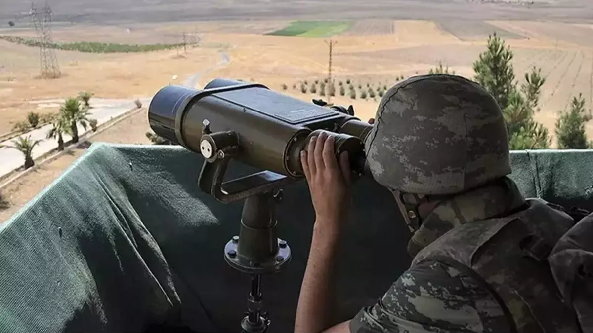 Teröristler Suriye sınırında yakalandı