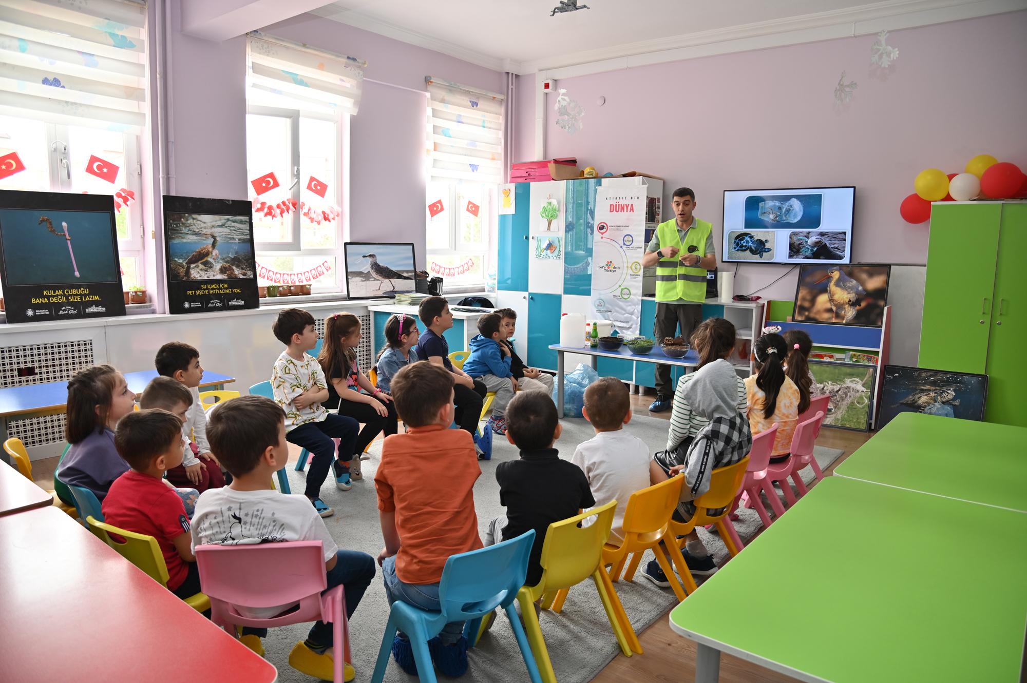 Miniklerden çevre etkinliği