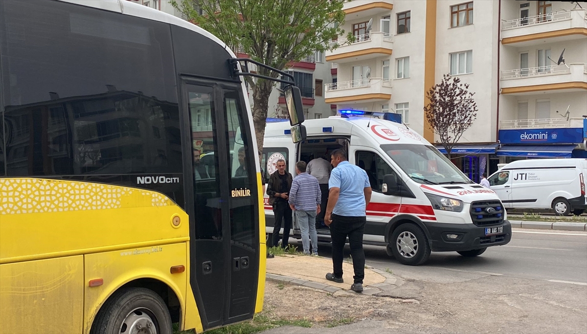 Halk otobüsü sürücüsü bıçaklandı