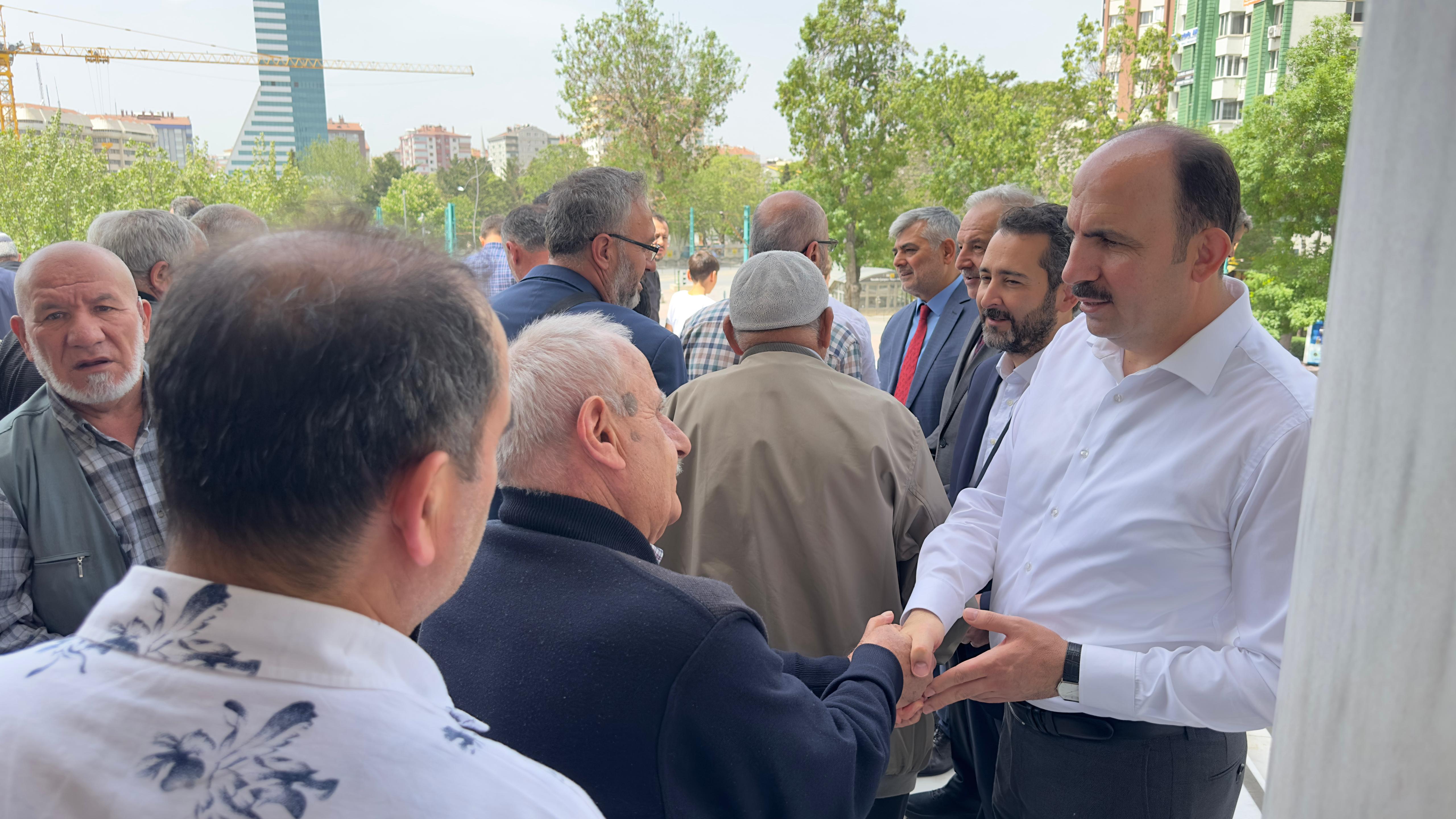 Başkan Altay vatandaşlarla buluştu