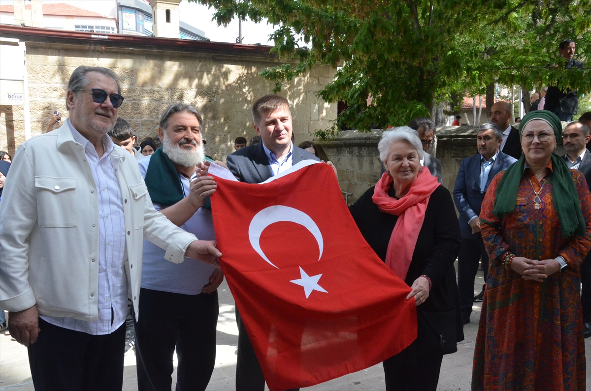 "6. Uluslararası Sevgi ve Barış Yürüyüşü"