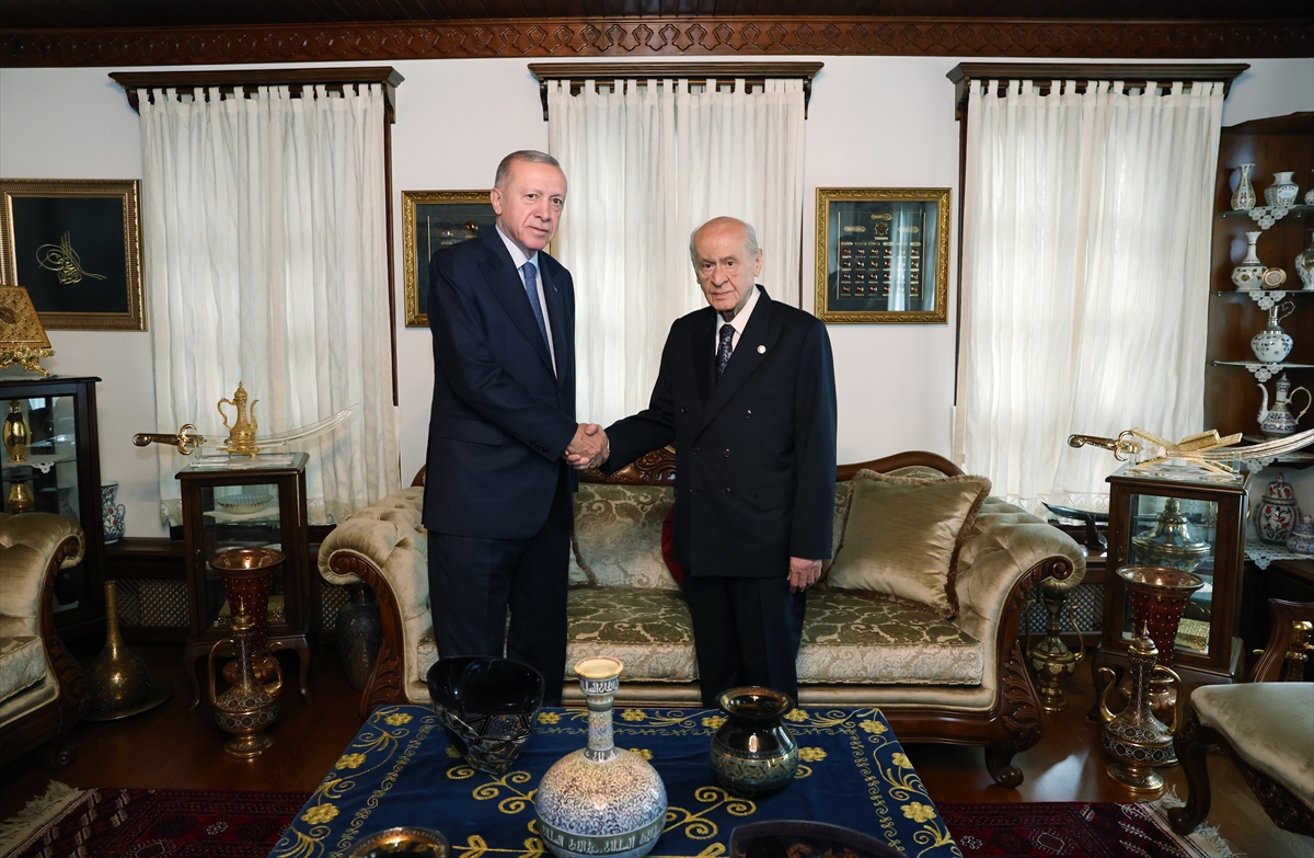 Erdoğan Bahçeli'yi ziyaret etti