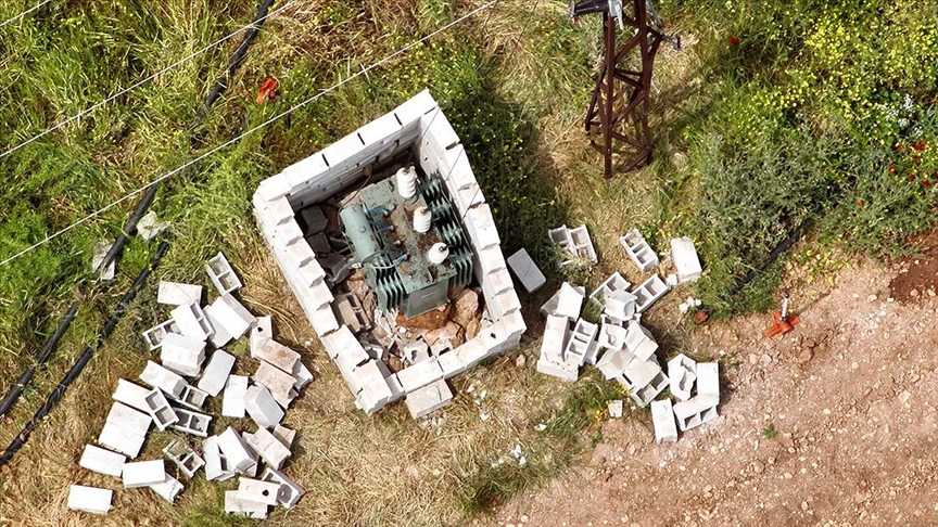 Tarlalardan trafo çıktı!