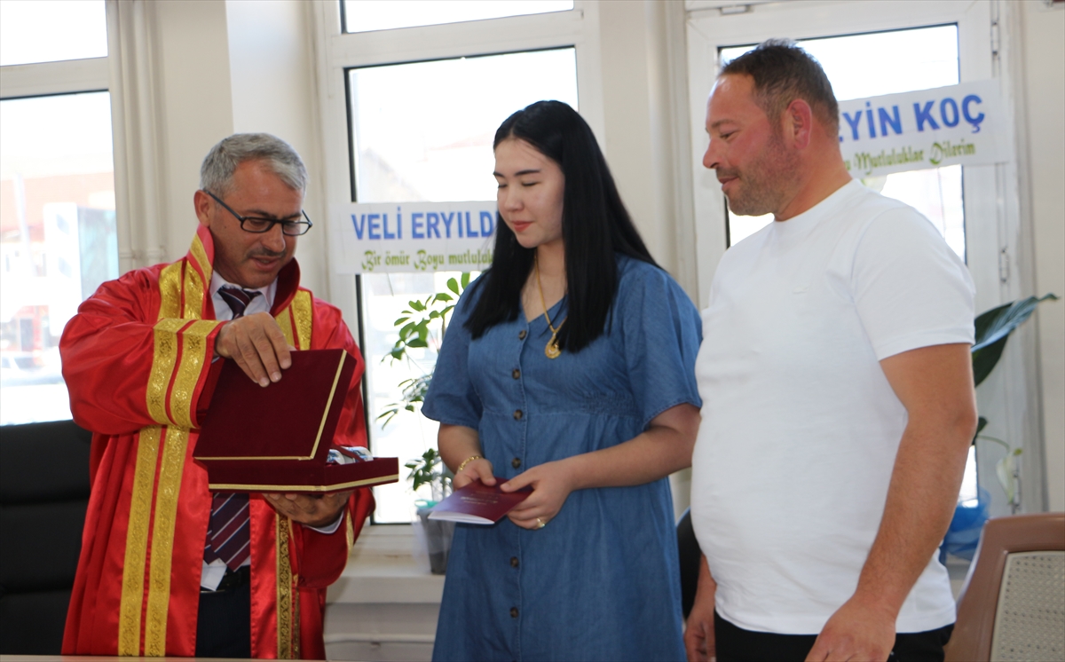 Başkan ilk nikahını kıydı