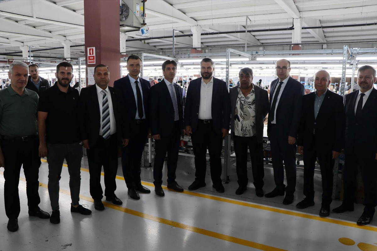 Bakan Yardımcısı İnan sanayicilerle buluştu