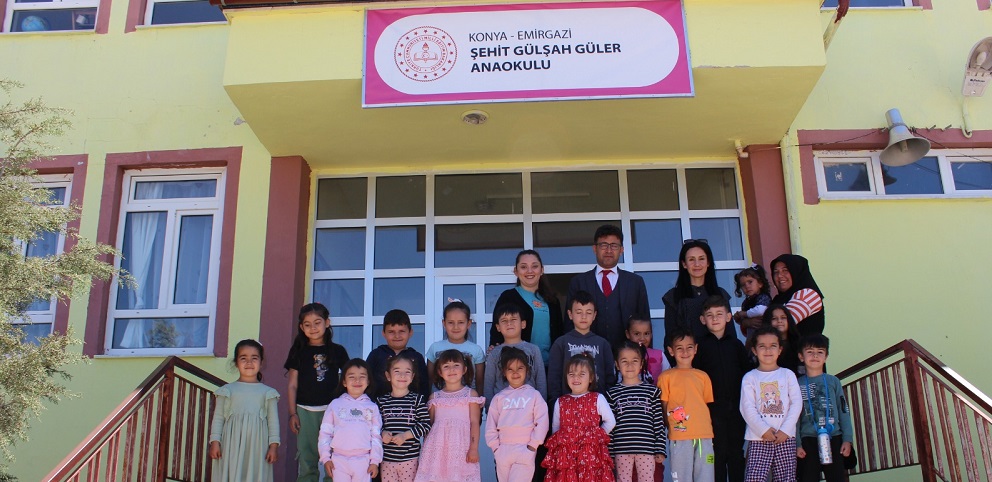 Minikler hem öğreniyor hem eğleniyor