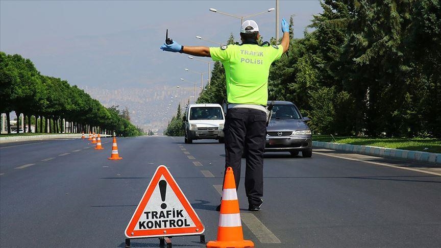 Bir haftada 1 milyon 896 bin araç denetlendi