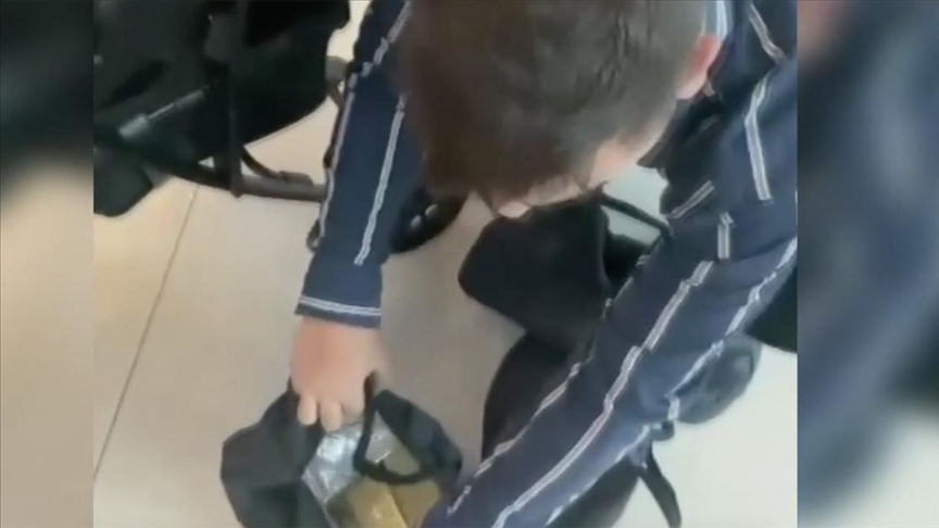 Bebek arabasında kaçak altın