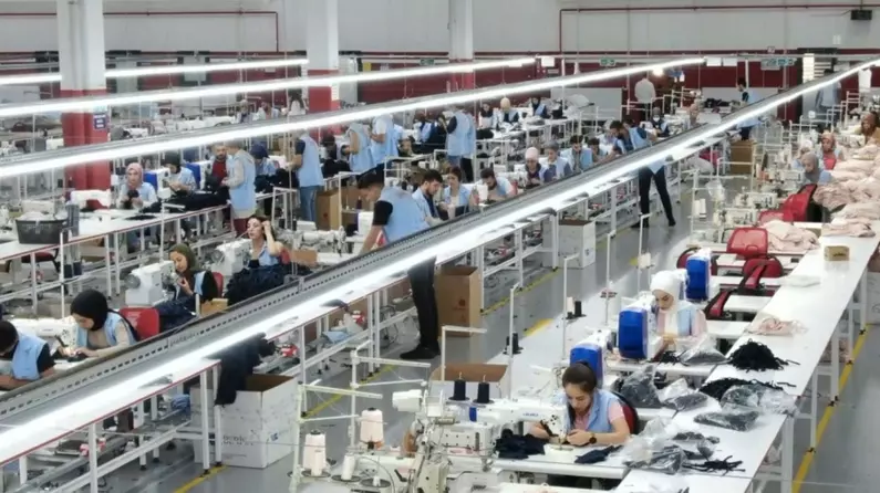 Ücretli çalışan sayısı yıllık %2,6 arttı