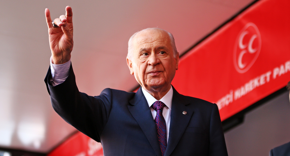 MHP kampa giriyor