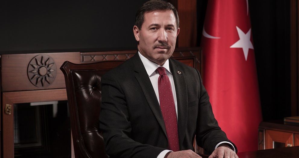 "Gençlerimiz bu milletin kimliğidir"