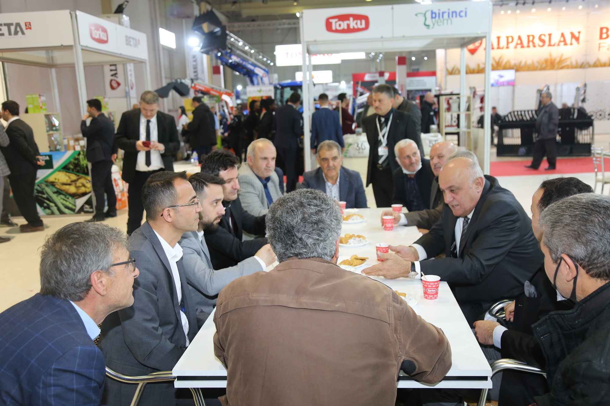 "Gıda arzında sıkıntı olmasına müsaade etmeyiz"