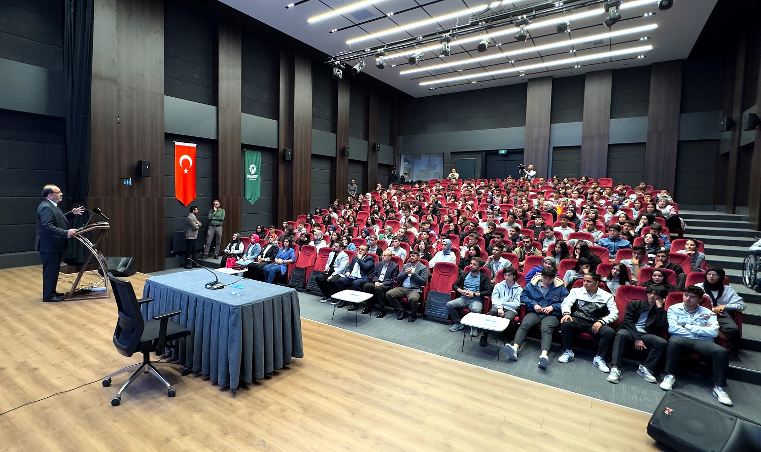 Karatay'da 'Kariyer Sohbetleri'