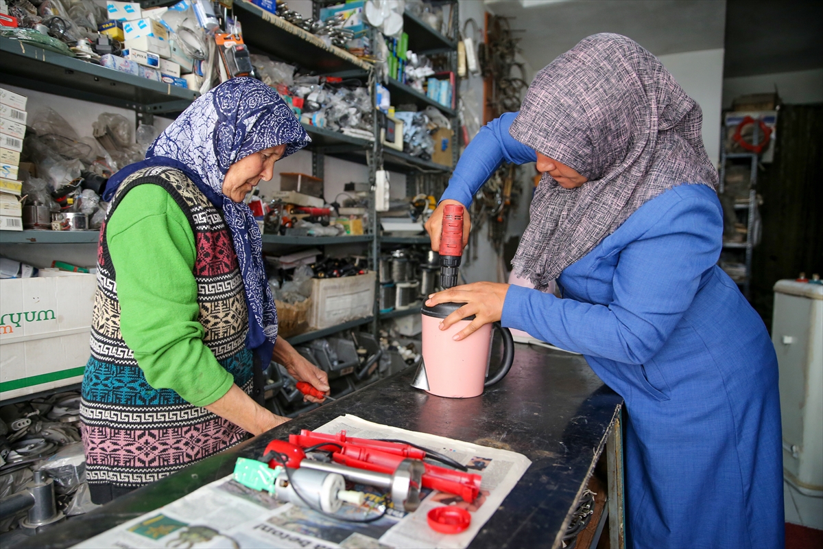 Konya'da örnek gelin-kaynana dayanışması