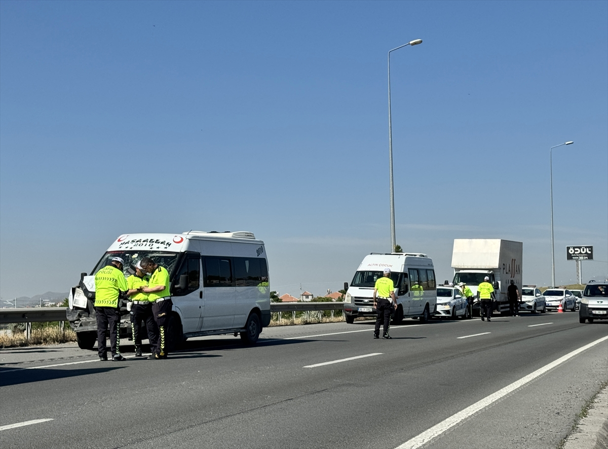 Kayseri'de zincirleme kaza: 10 yaralı