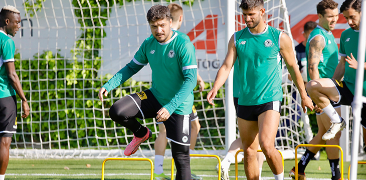 Konyaspor Galatasaray'a bileniyor