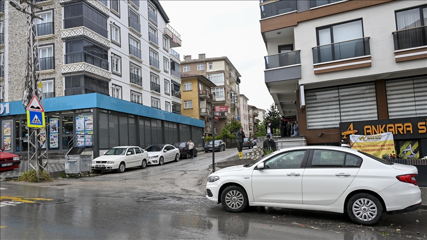 Sele kapılan kardeşler kurtarıldı
