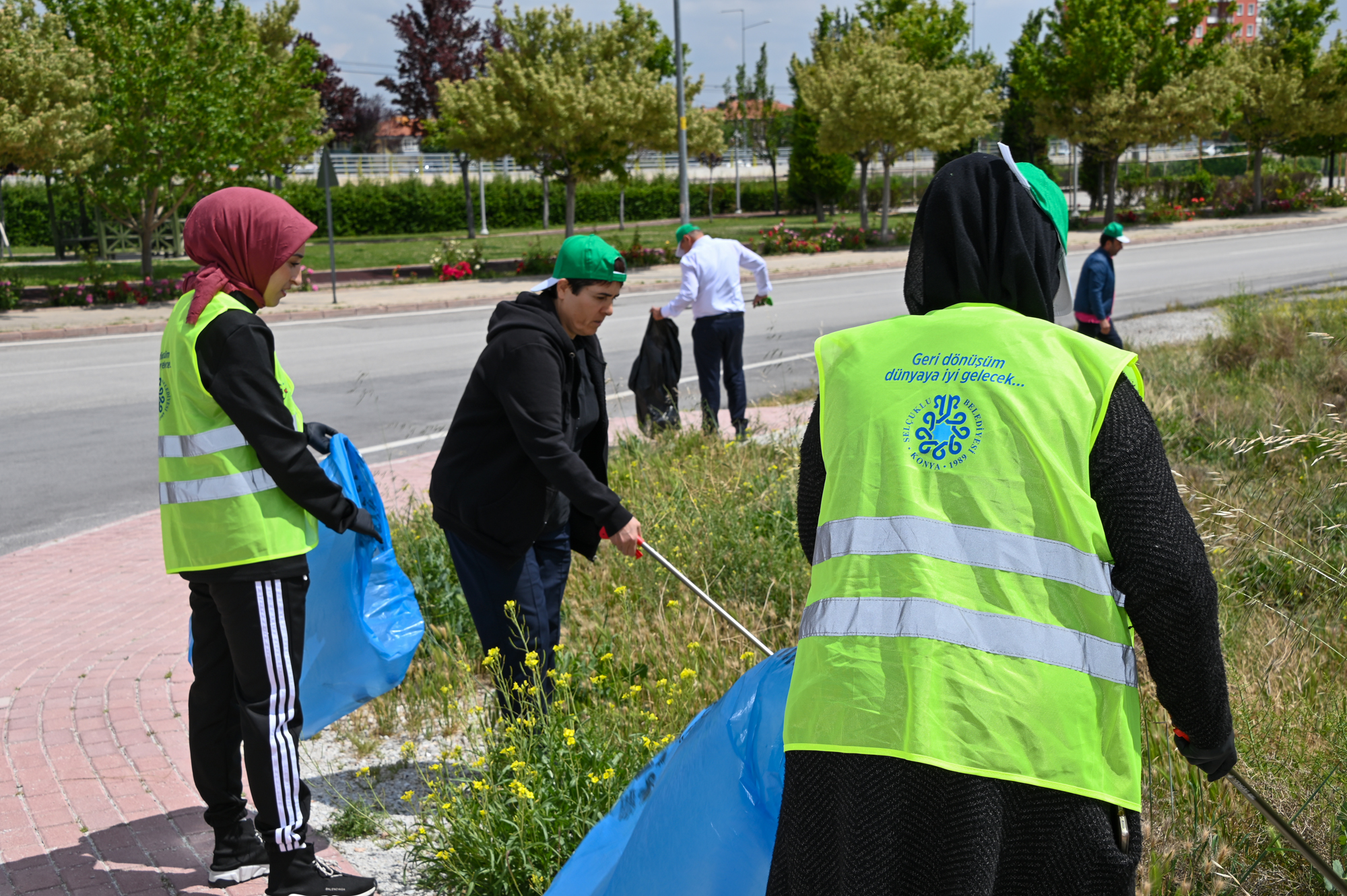 Çevre gönüllülerinden farkındalık etkinliği