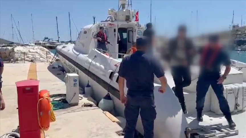 FETÖ şüphelileri yelkenlide yakalandı