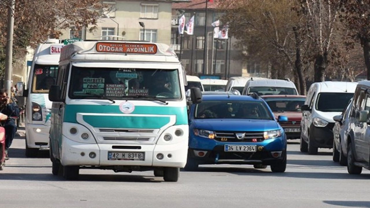 Minibüs ve taksi ücretlerine zam