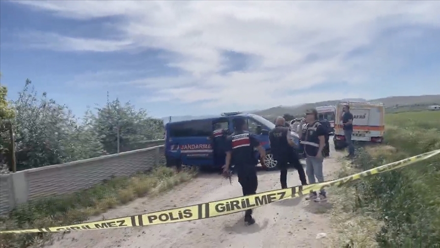 Kayseri'de eğitim uçağı düştü