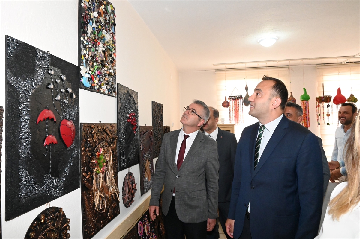 Seydişehir'de Halk Eğitim Merkezi sergisi