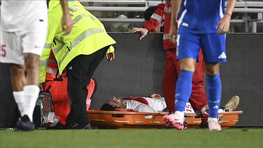 Milli futbolcu Ozan Kabak sakatlandı